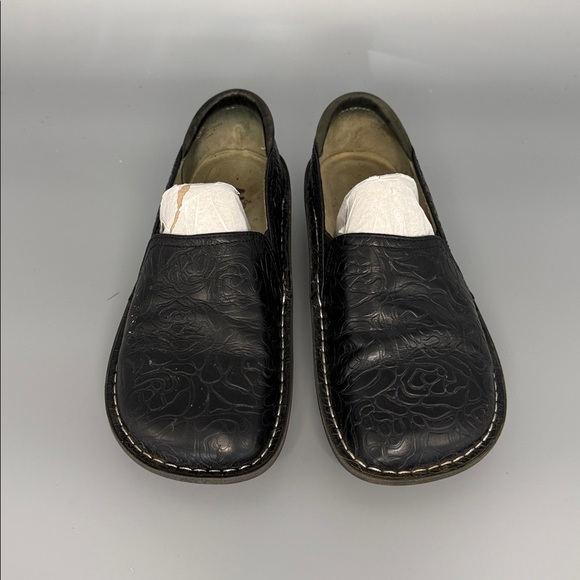 Alegria‎ Debra Professional Clog –Black Embossed Rose Leather 38 EU (US 8-8.5) main image 11